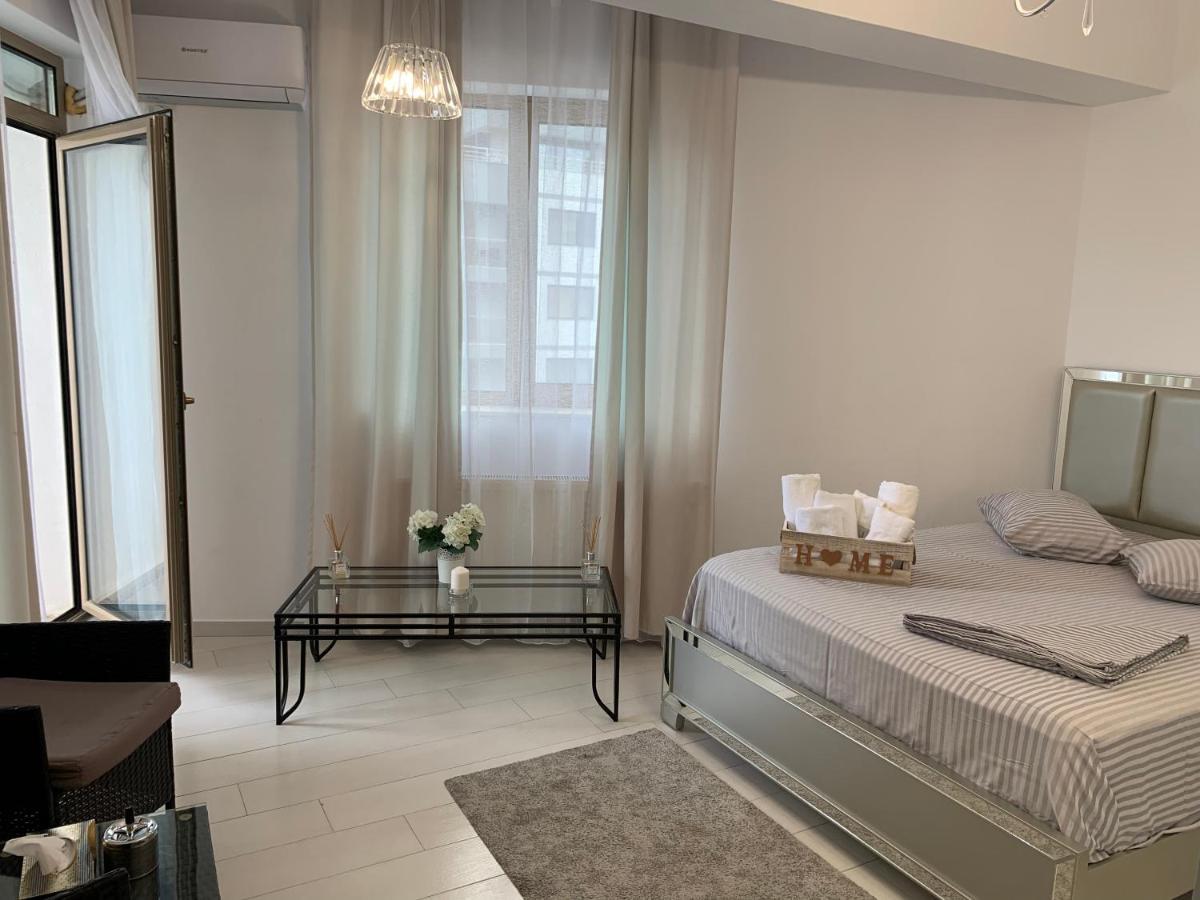 Premier By Twin Mamaia