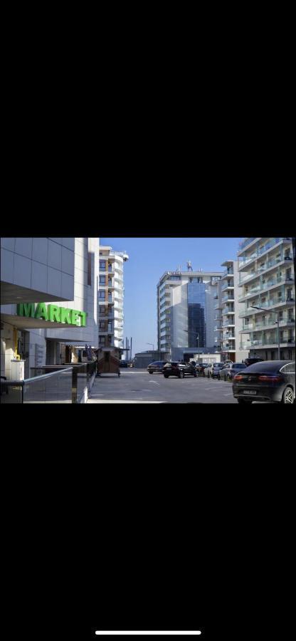 Premier By Twin Mamaia