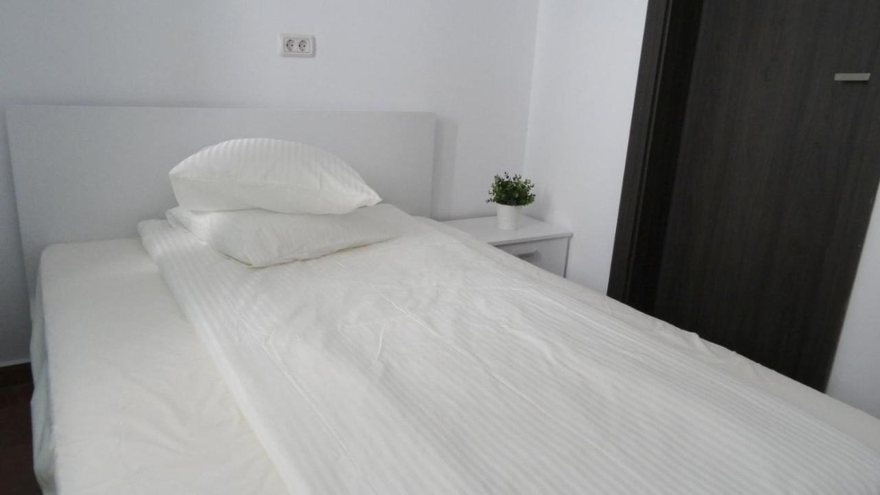 Premier By Twin Apartament