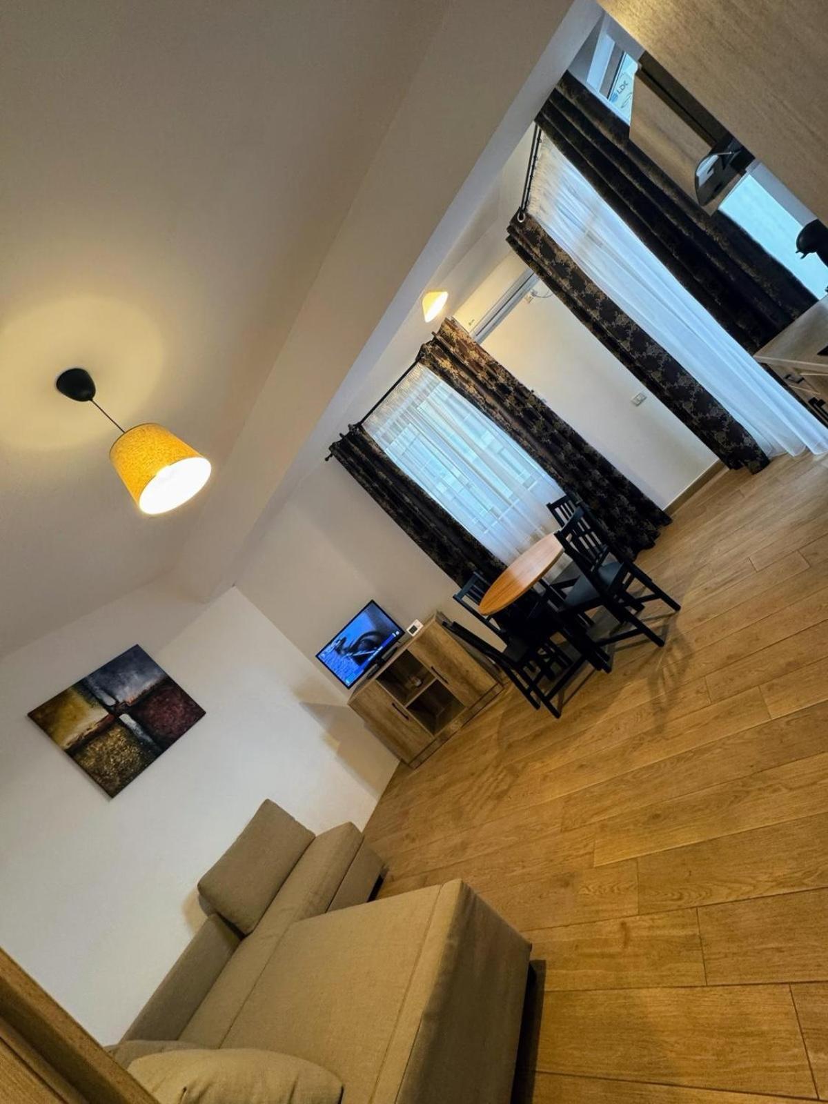 Premier By Twin Apartament