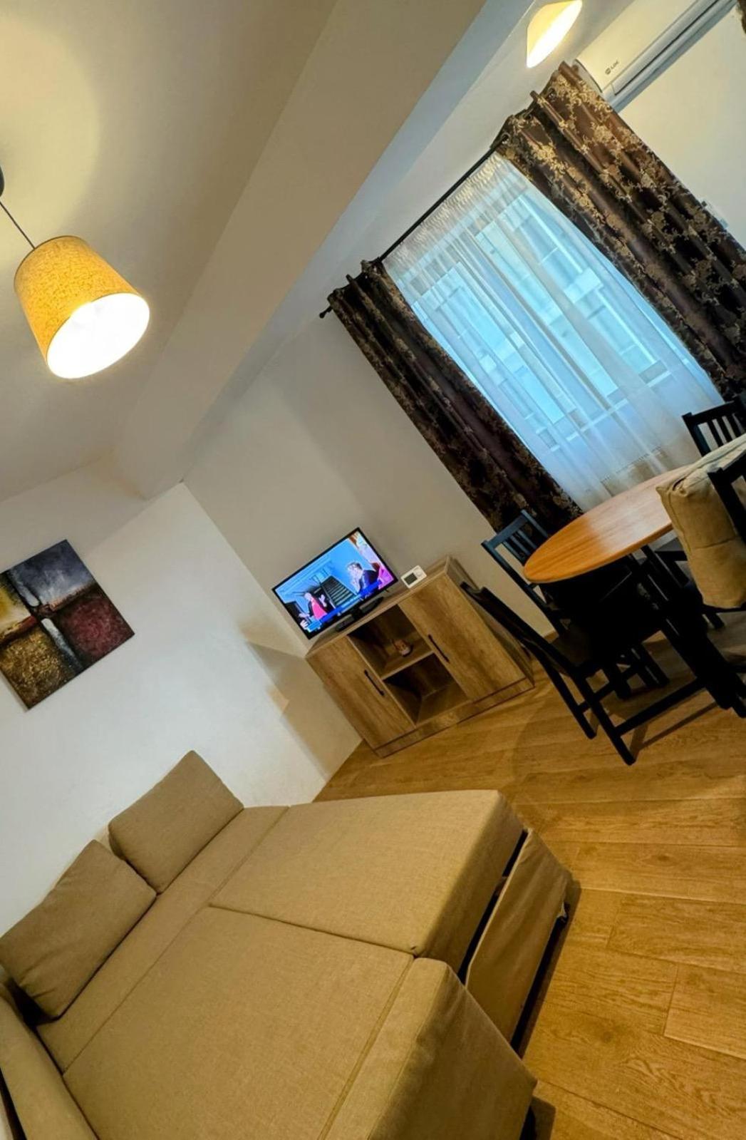 Premier By Twin Mamaia