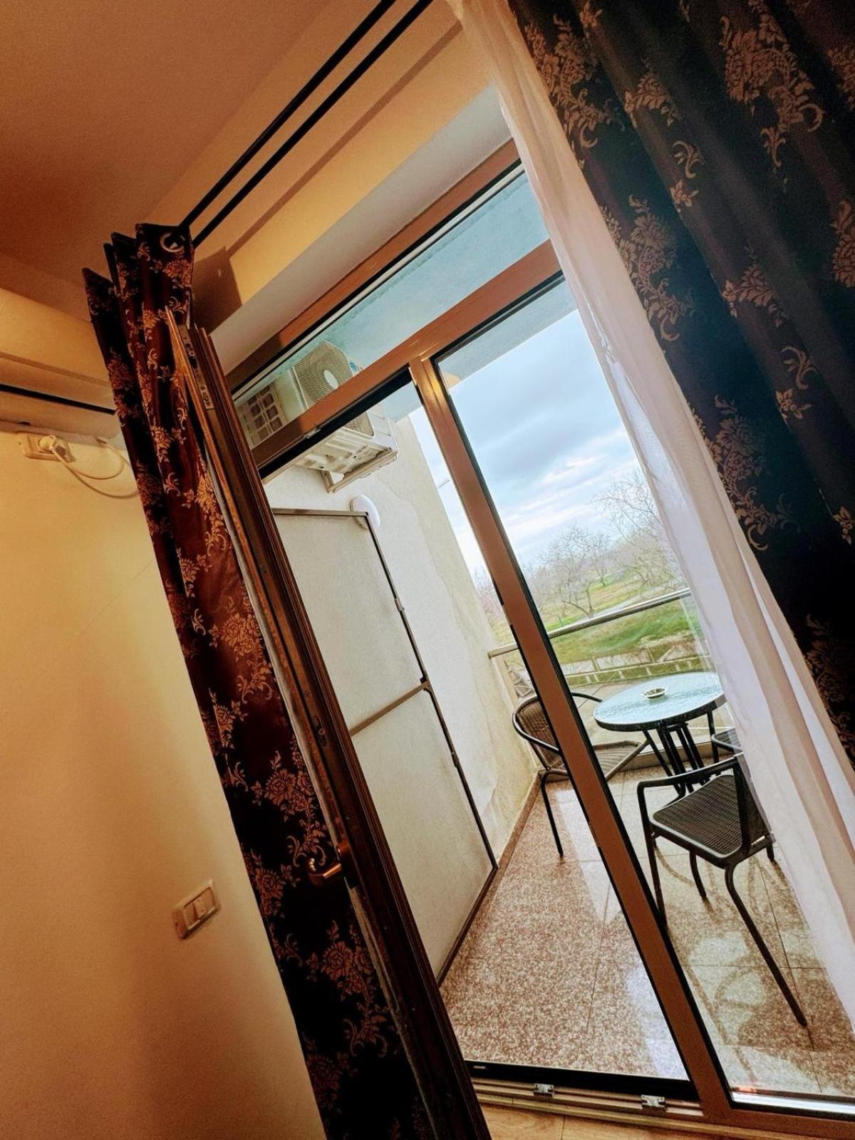 Premier By Twin Apartament *